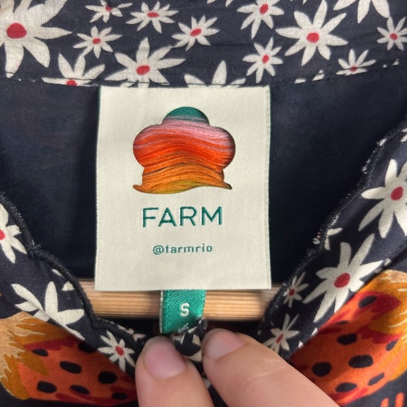 Farm rio Black Jujus Garden Blouse strawberry size small - Picture 4 of 10